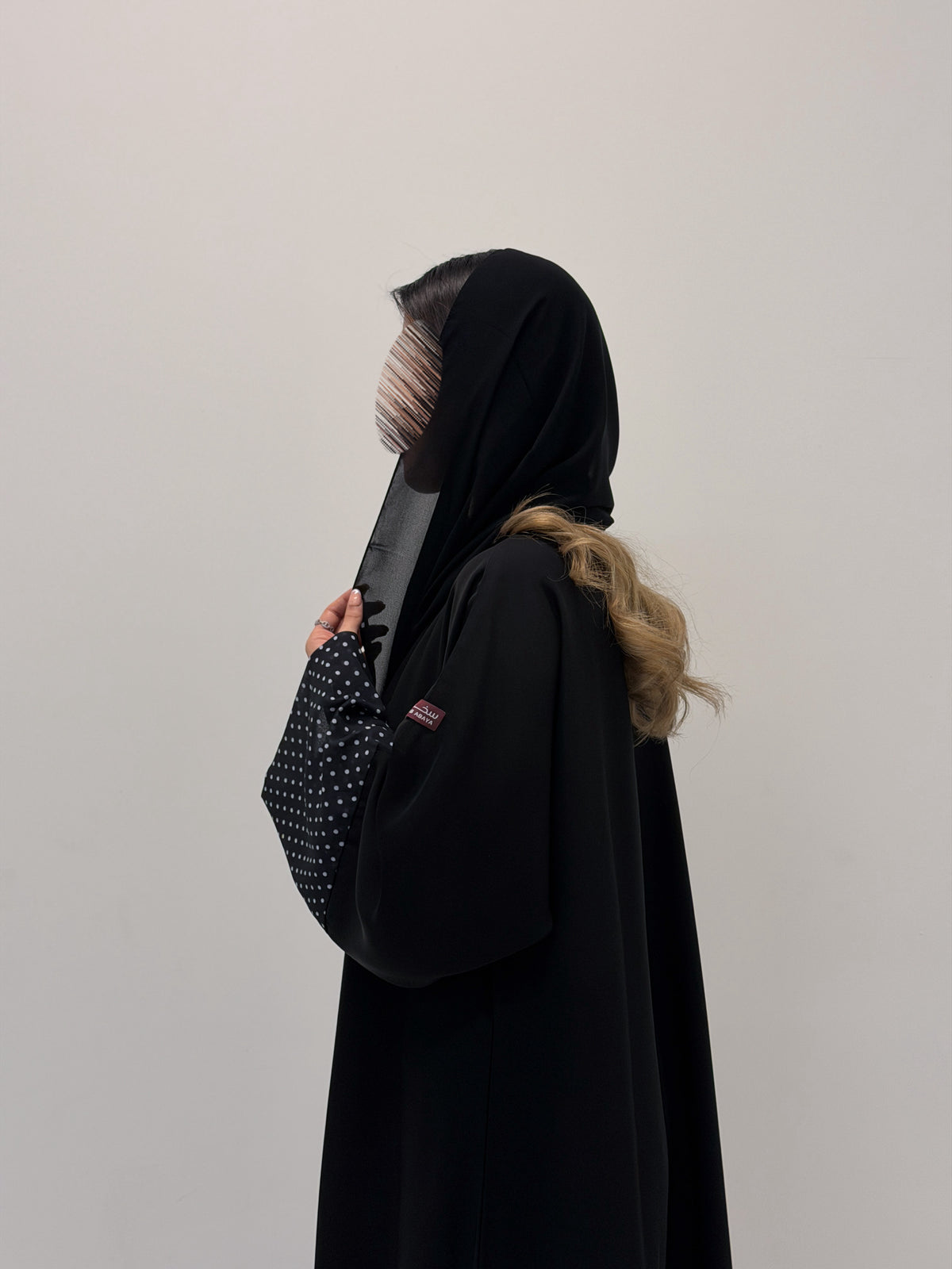 سيراميك مع اكمام شيفون منقط