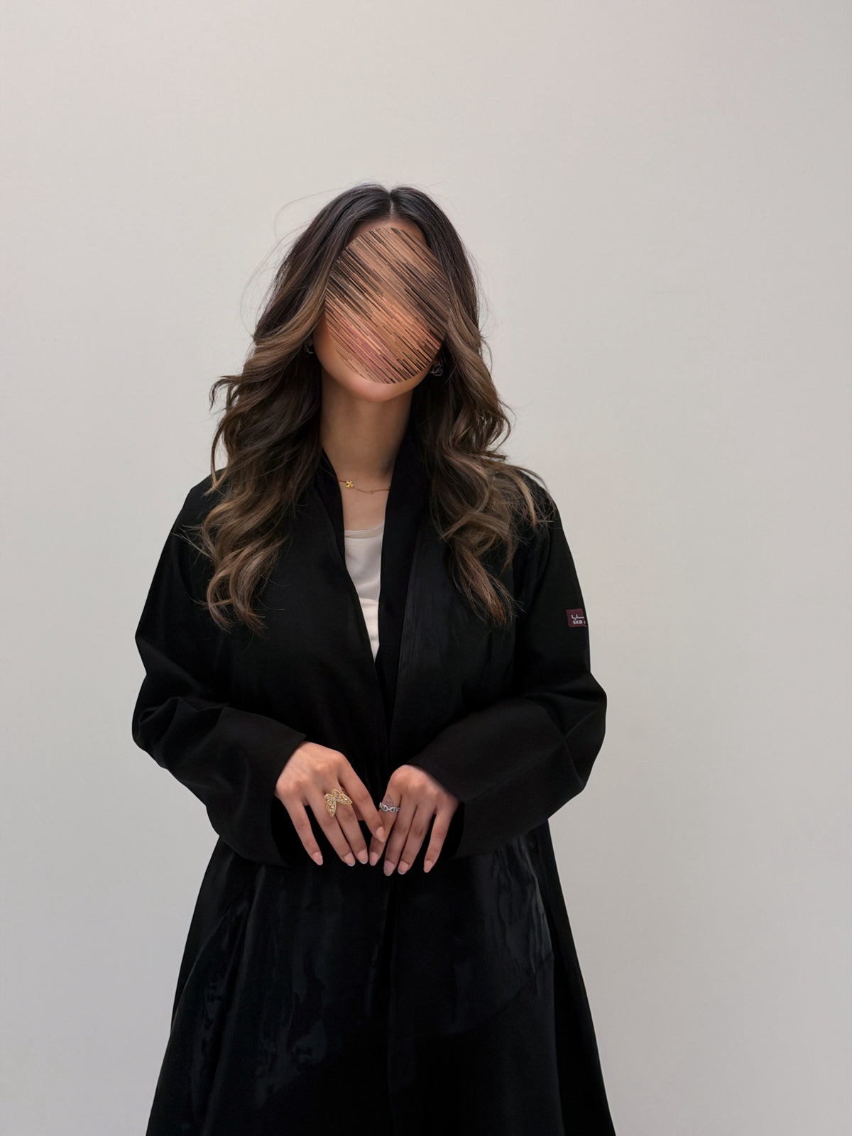 سيراميك مع تدخلات حرير جاكار