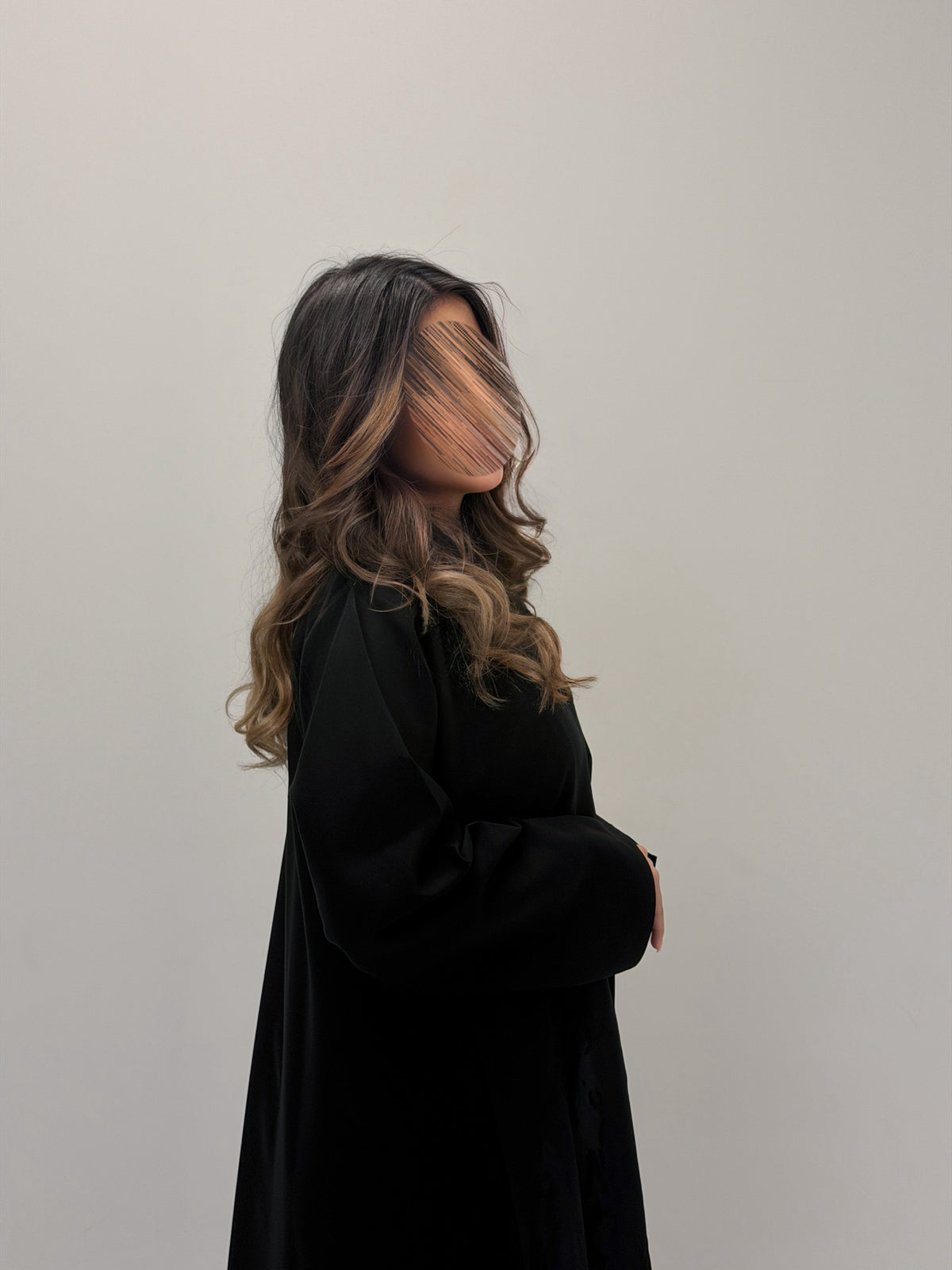 سيراميك مع تدخلات حرير جاكار